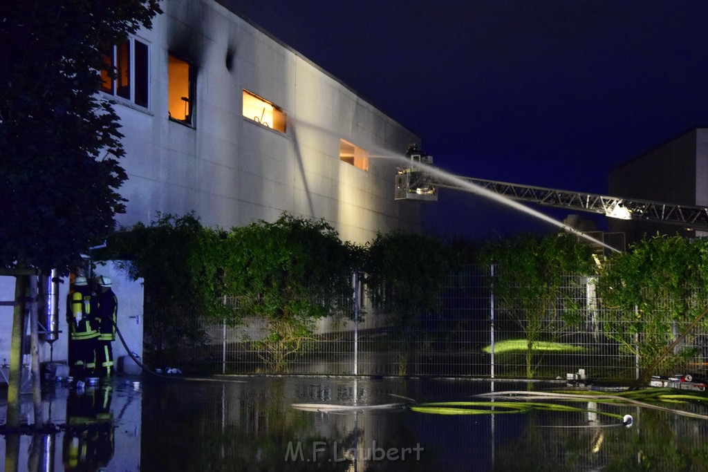 Grossbrand Halle Troisdorf Kriegsdorf Junkersring P545.JPG - Miklos Laubert